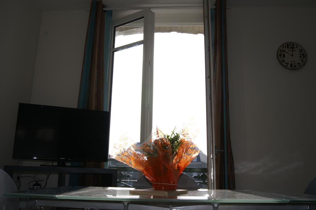 Simple Asile Apartment *